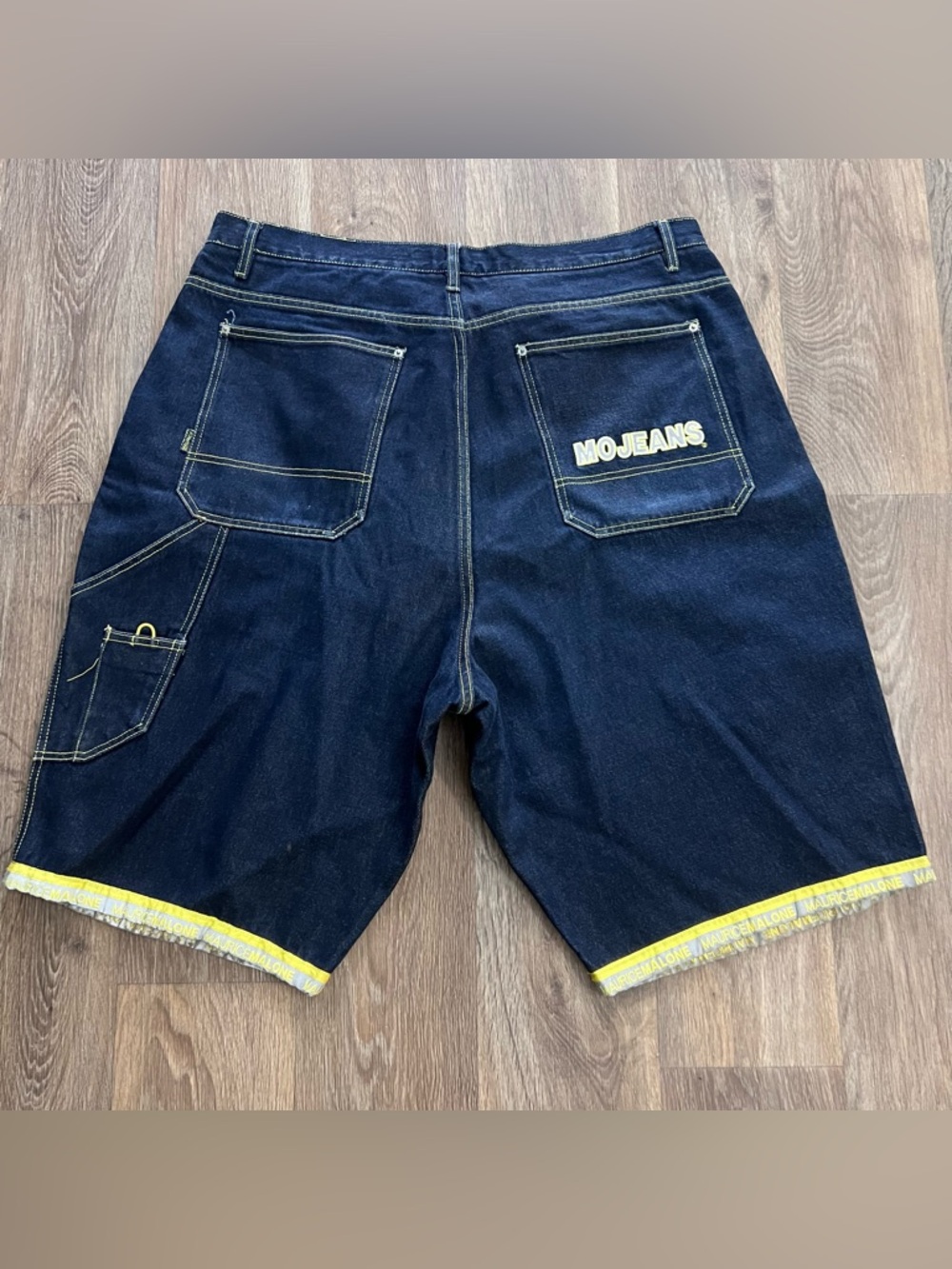 Vintage Y2K Mojeans navy denim shorts with yellow stitching #denim #summer
A306